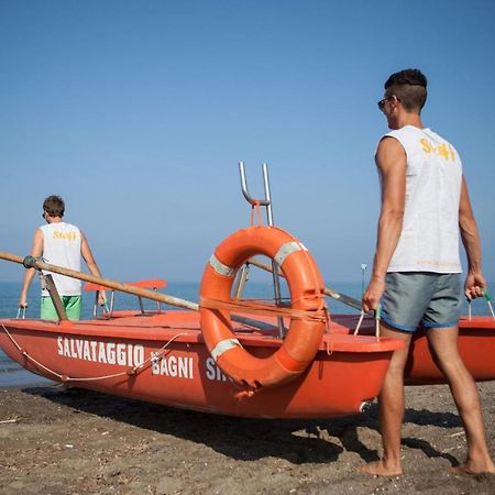 Alberto Quadrilocale A Soli 150M Dal Mare マリーナ・ディ・カスタニェート・カルドゥッチ エクステリア 写真