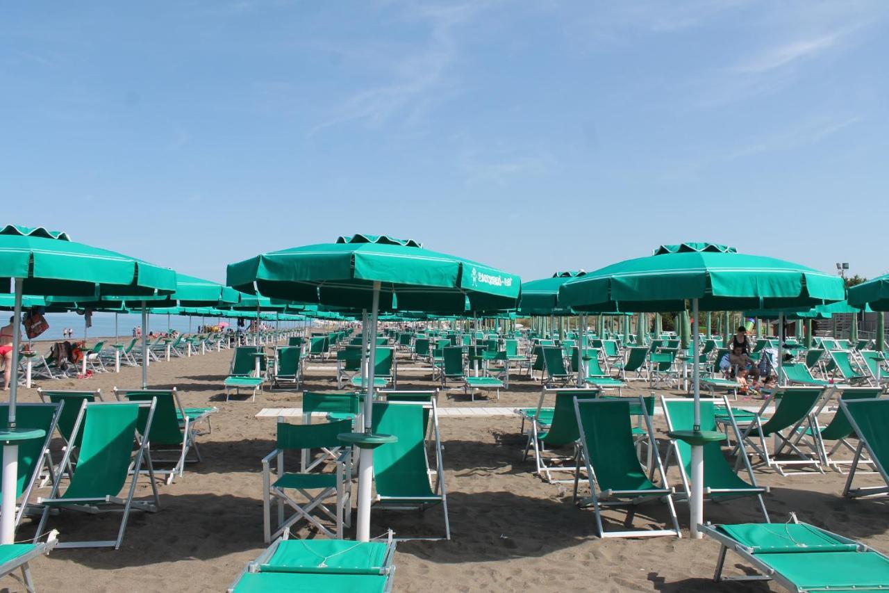 Alberto Quadrilocale A Soli 150M Dal Mare マリーナ・ディ・カスタニェート・カルドゥッチ エクステリア 写真